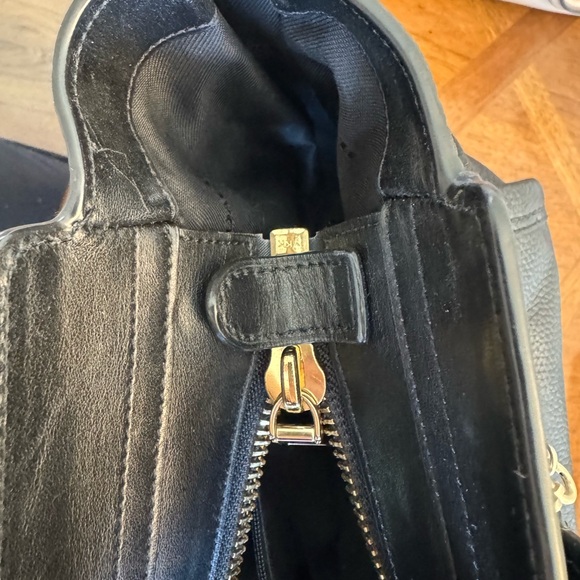 Coach Swagger 30 Black Pebbled Leather with Gold Hardware - Picture 6 of 11